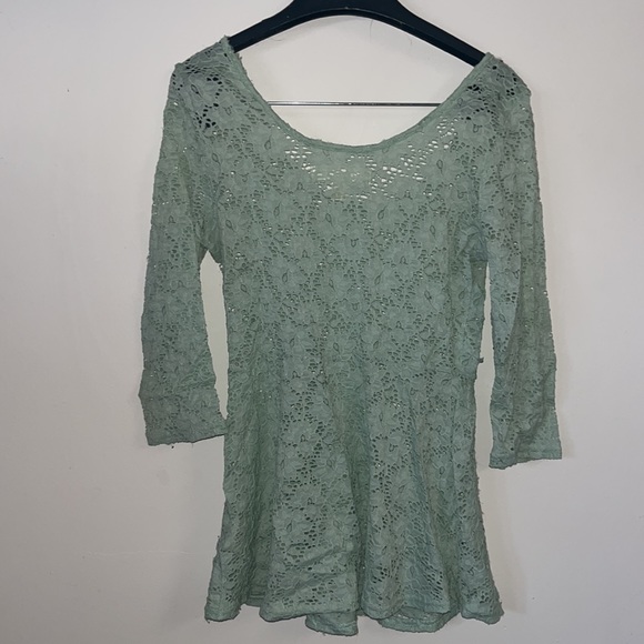 Floral lace sea foam quarter sleeve shirt - Picture 3 of 3